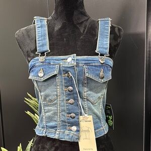 Love Trends Dungaree style crop,chest pockets,button front,adjustable straps